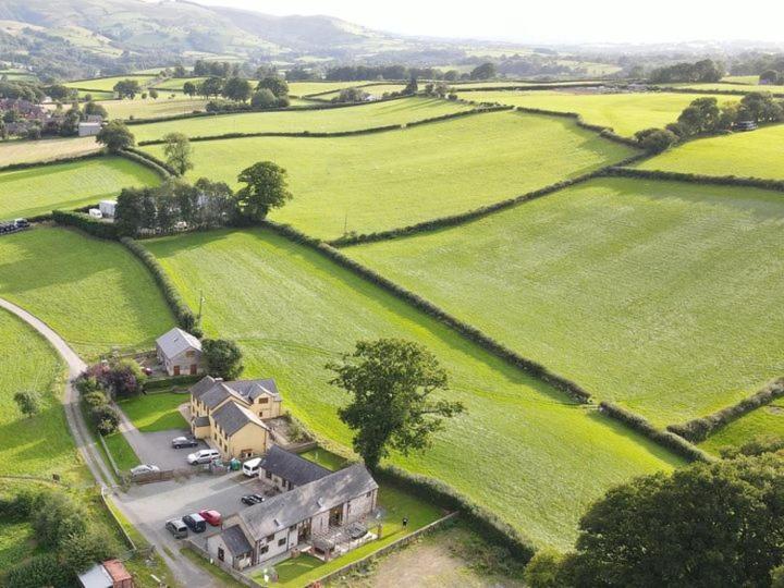 Gwilym'S Stable Apartment Builth Wells Exterior foto
